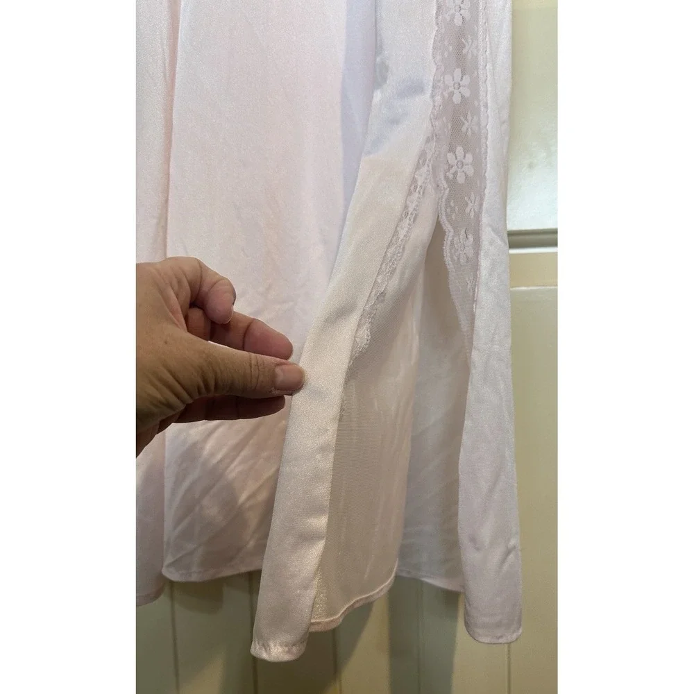 VTG CHIC LINGERIE pink W/ LACE TRIM sheer SIDES NYLON LONG NIGHTGOWN SZ‎ Med